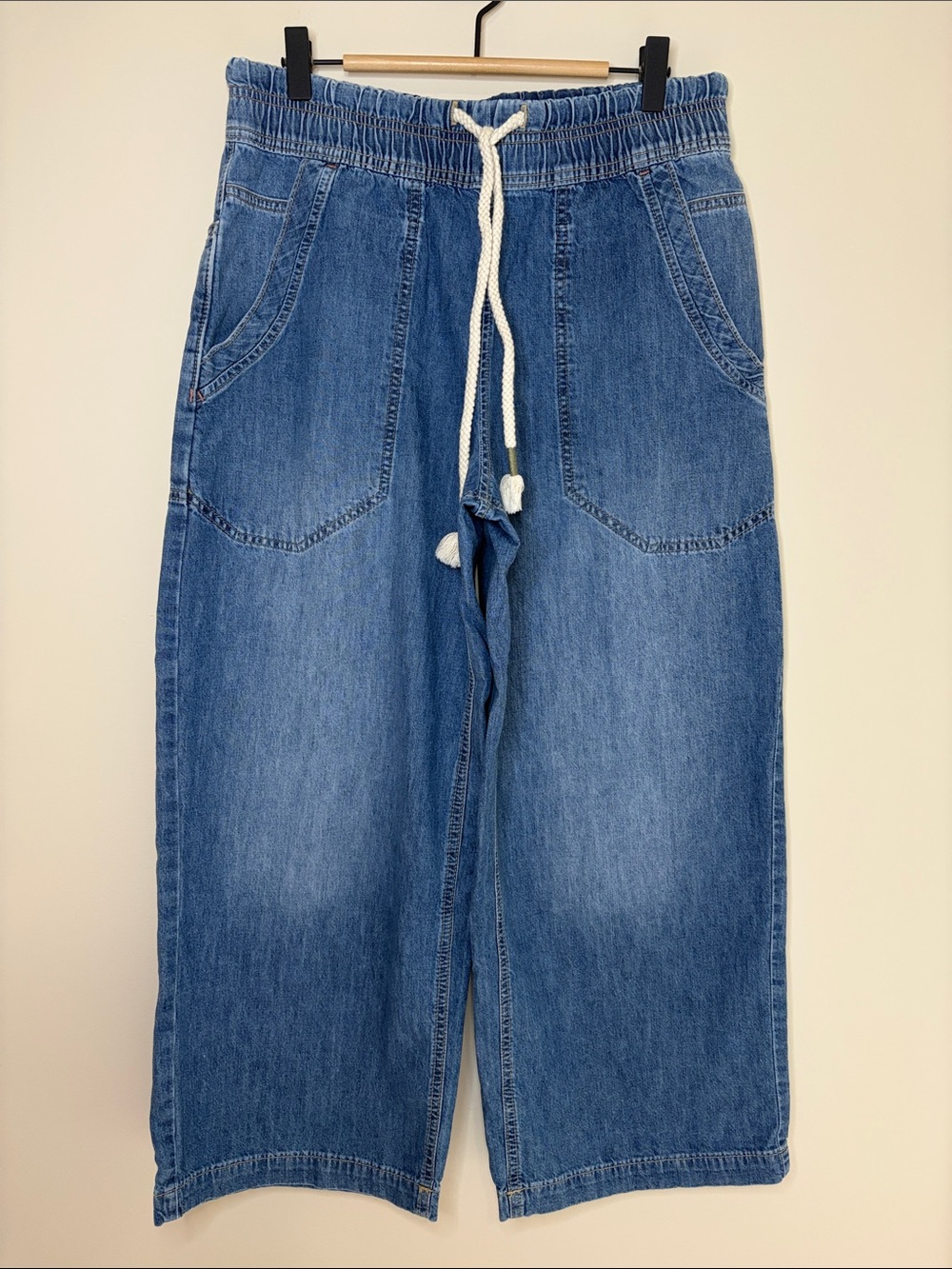 Free People We The Free Easy Peasy Wide Leg Pull On Jeans Size XS Blue